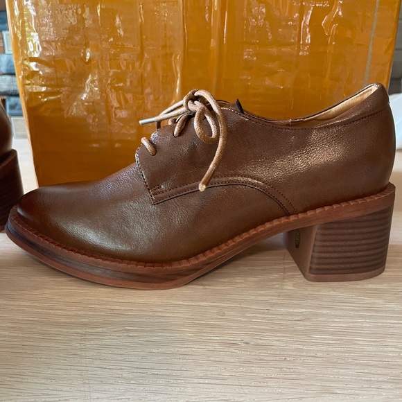 CHIKO Brown heeled Oxford shoes - Picture 3 of 4